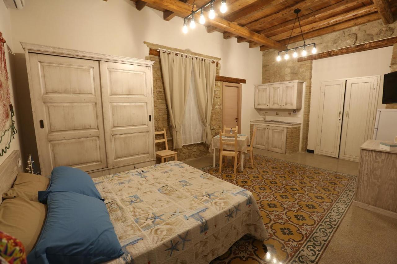 Antica Dimora Dell'Ammiraglio Aparthotel Licata Exterior photo